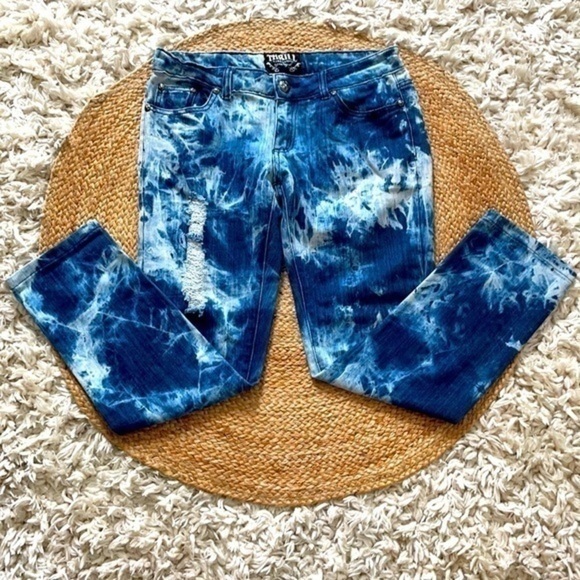 THRILL | JUNIOR SIZE 7 STYLE ACID WASHED JEANS - Picture 3 of 9